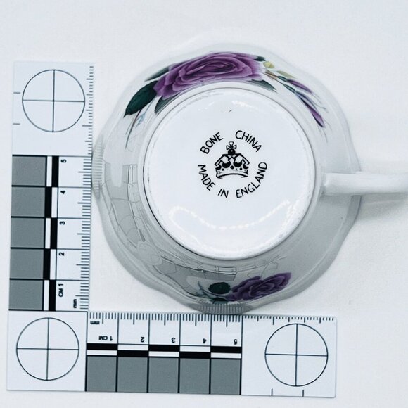 Vintage Bone China Tea Cup and Saucer - Picture 10 of 11